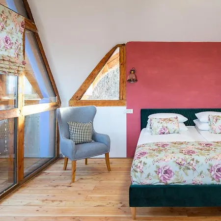 Apartment Casele Cu Stuf Haus Ulrike *